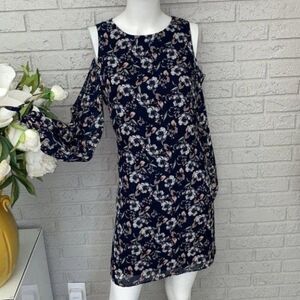 Vince Camuto Women Floral Cold Shoulder Shift Dress Size 6